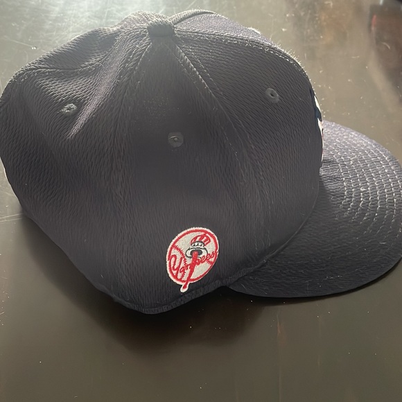 NWOT New Era New York Yankees fitted baseball hat - Picture 2 of 4